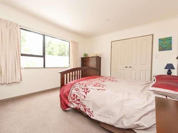 166 No 2 Line Okoia_10