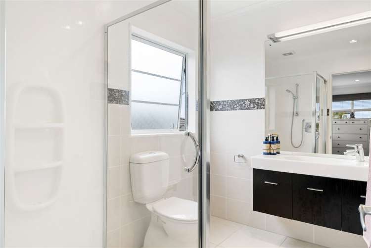 92 Oakway Drive Schnapper Rock_6