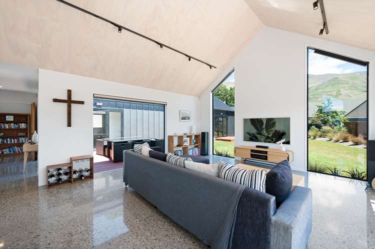 121 West Meadows Drive Wanaka_5