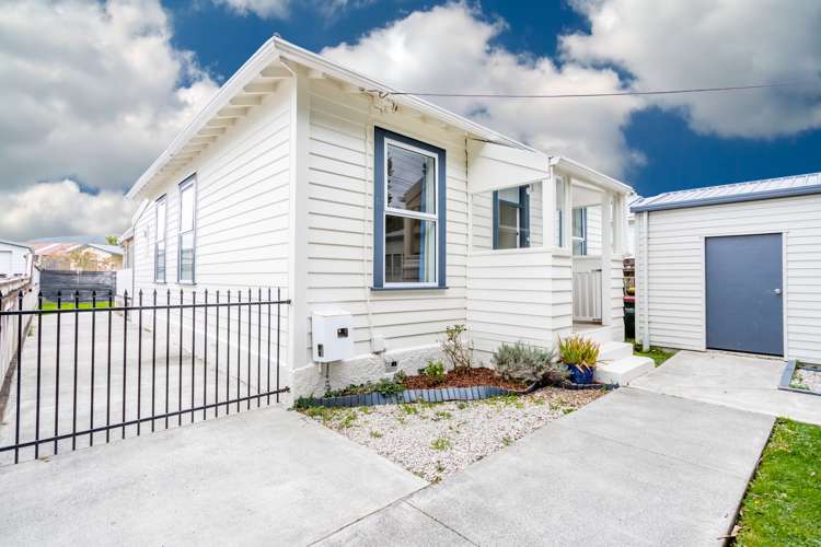 66 Bell Road Waiwhetu_15