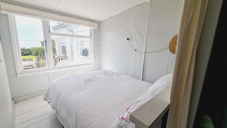 11 Moana Street Riverton_9