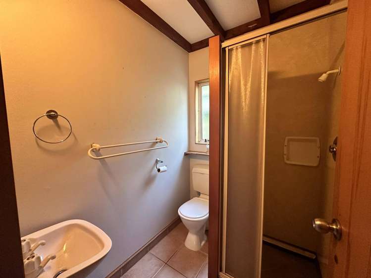 16 Alpine View Hokitika_18