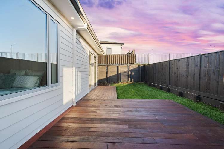 42 Tipu Crescent Milldale_30