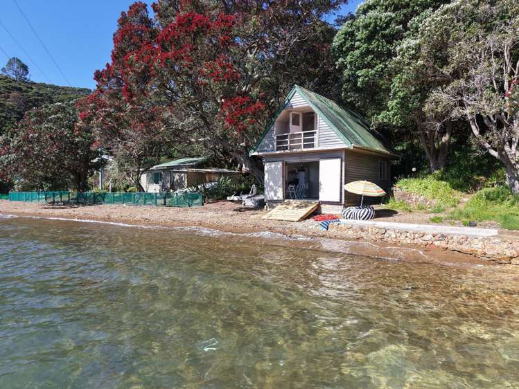 - Stockyard Bay Kawau Island_13