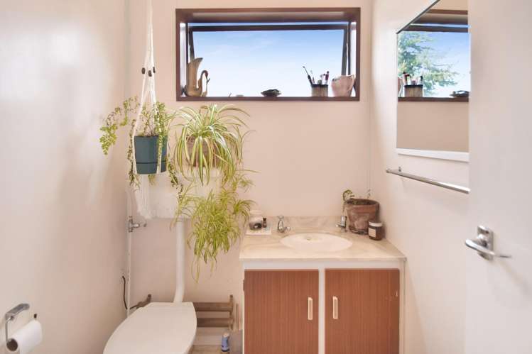 16 Maryburn Road Twizel_8