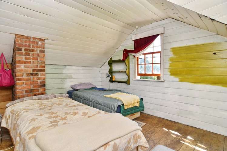 5 Pembertons Road Sefton_11