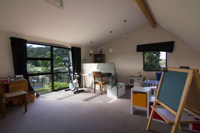 942 Kahikatea Flat Road Waitoki_4