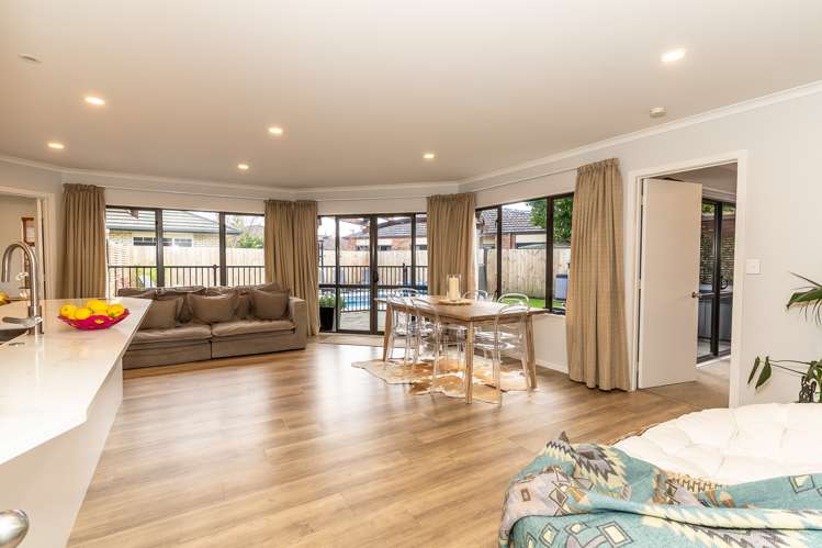 50 Cairns Crescent Rototuna_7