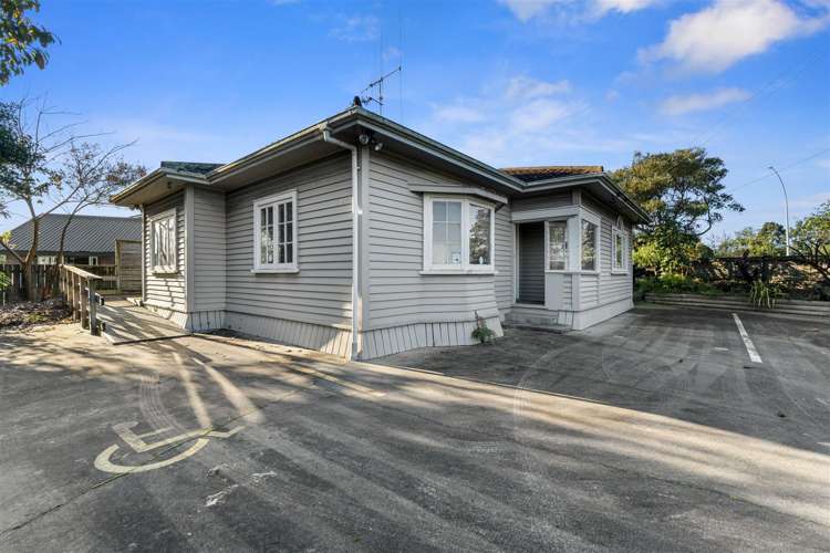 2 Grey Street (corner Cobham Drive) Hamilton East Hamilton City Commercial Property For