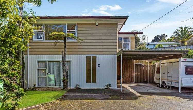 21&23 Atkinson Road Titirangi_6