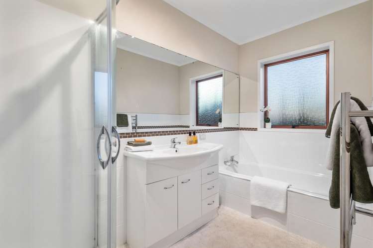 2/4 Cotton Street Saint Johns_13