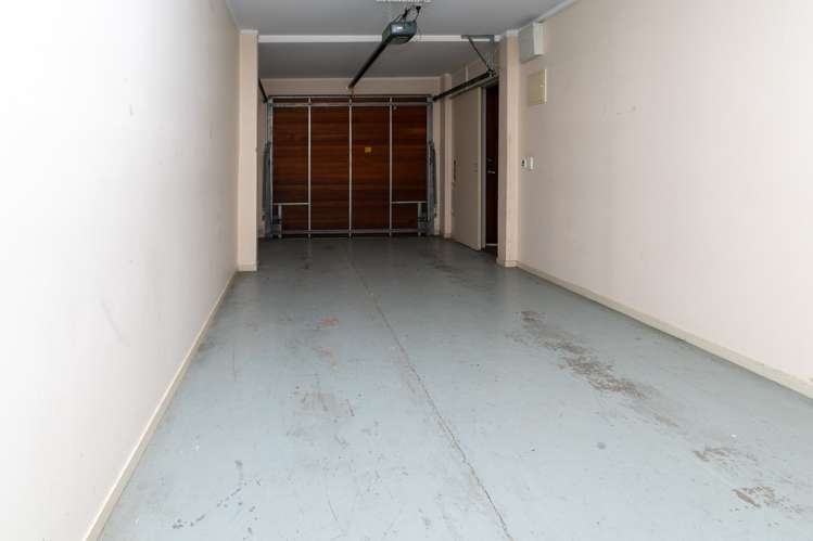 2/27 Rossmay Terrace Mount Eden_12