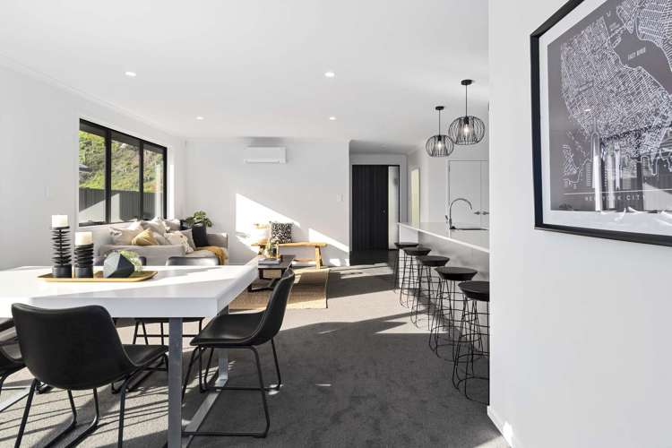 11 Springwater Lane Pyes Pa_15