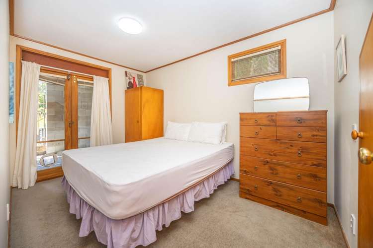 8 Cook Street Hamilton East_20