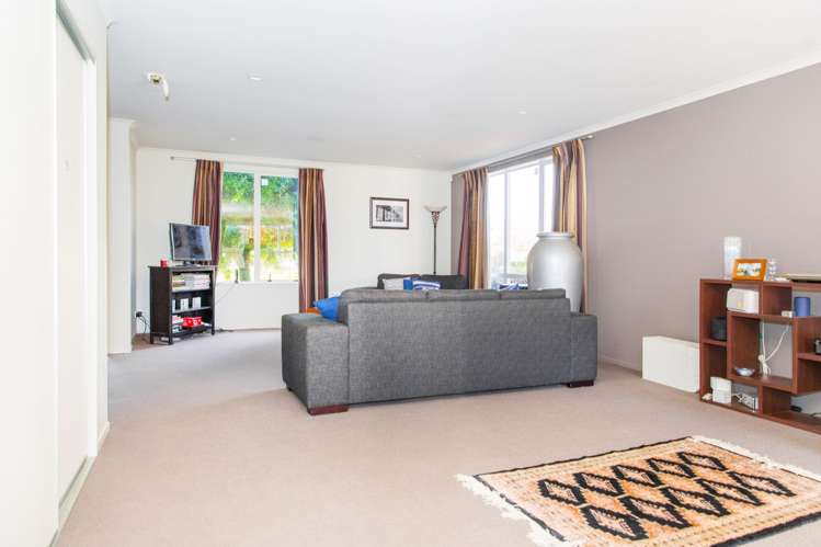 6 Sires Parkway Takanini_4