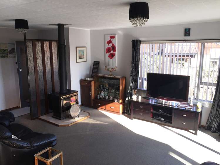 32 Pokapu Street Titirangi_2