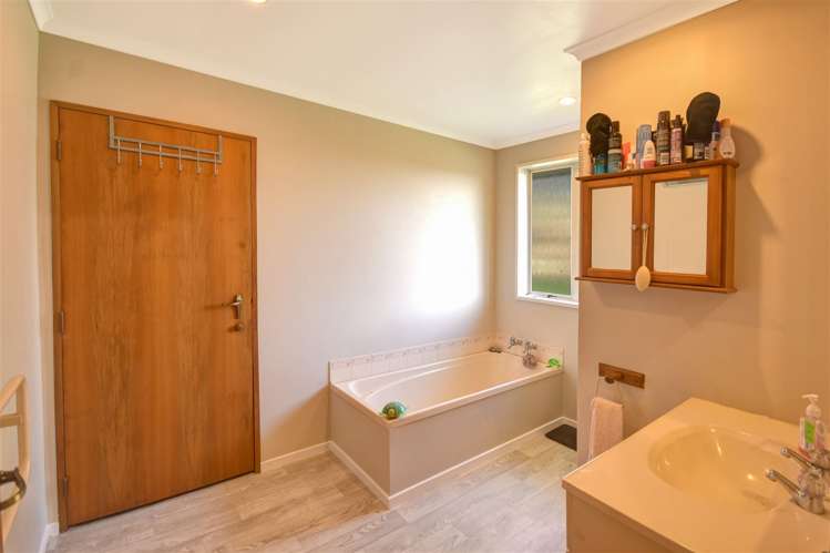 76 Roy Crescent Concord_10