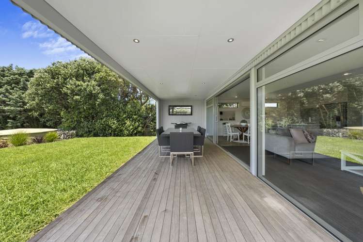 1158 East Coast Road Kaiaua_22