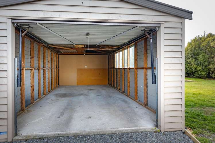 17 Doreen Street Aranui_23