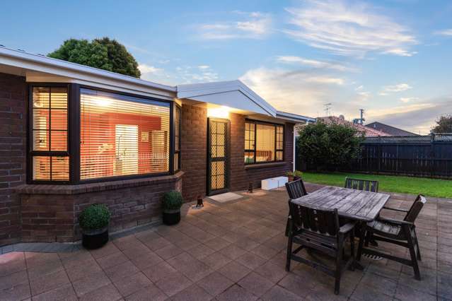 945a Mount Eden Road Three Kings_1