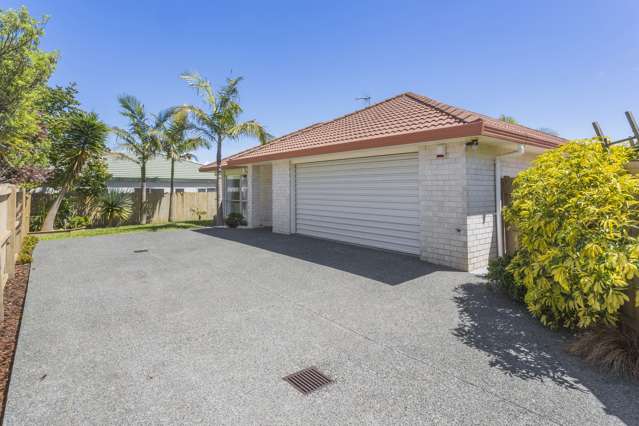 2/11 Keswick Close Northpark_1