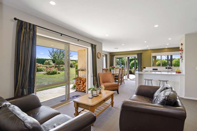 9 Mulholland Drive Darfield_7