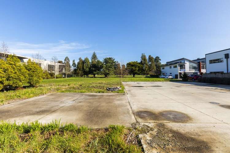 11 Sir Gil Simpson Drive Burnside_9