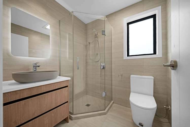 1 Whiteywood Street Westgate_12