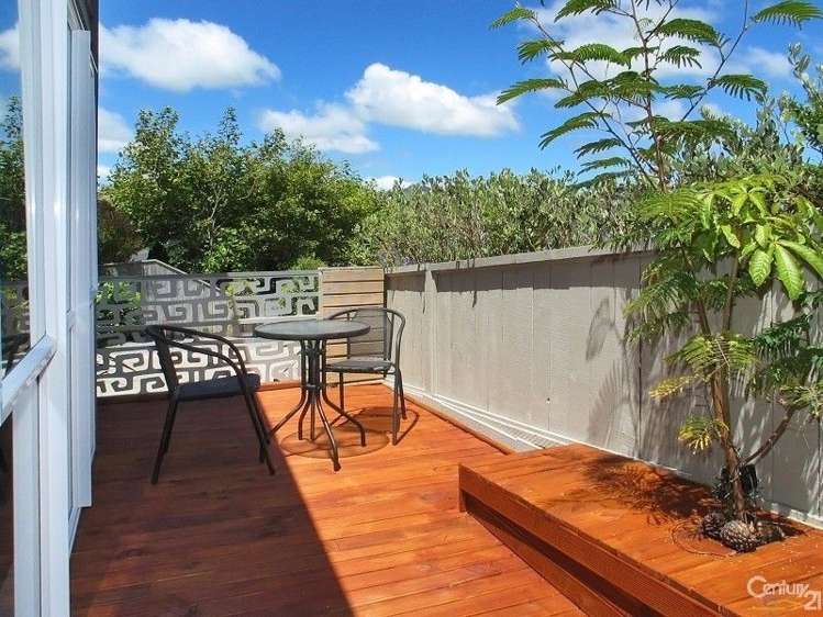 11 Te Puia Drive Aotea_18