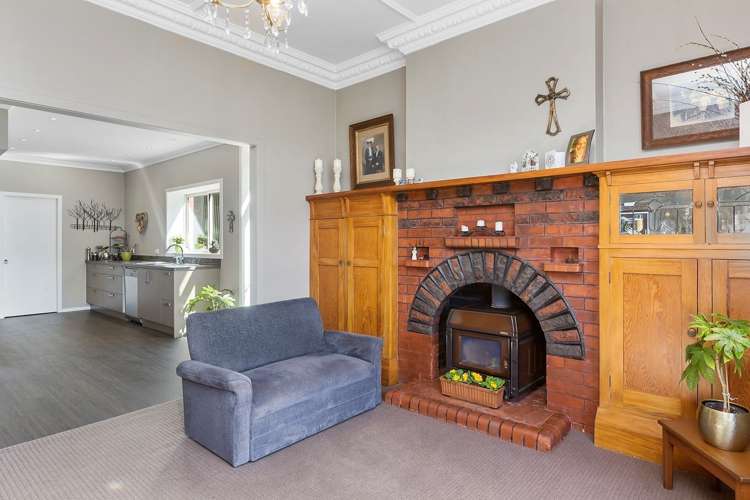 50 Easther Crescent Kew_6