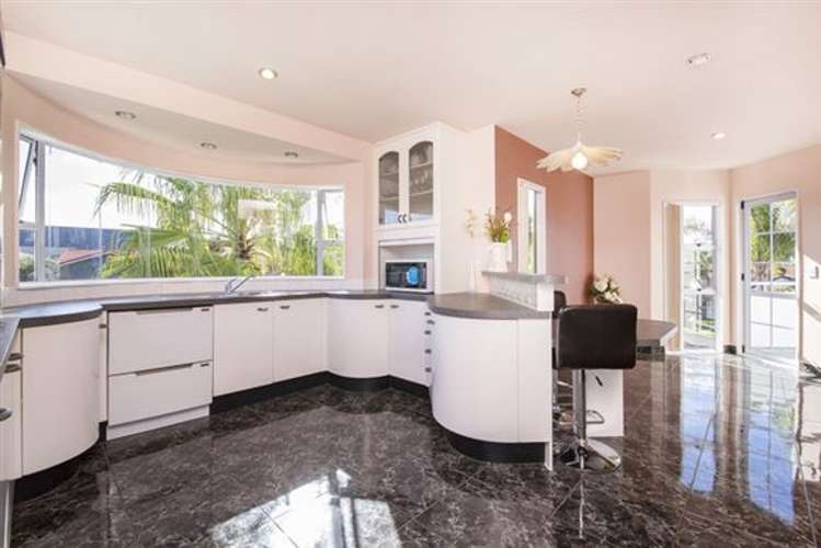 8 Woodview Rise Botany Downs_7