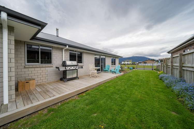 61 Orbell Crescent Te Anau_23
