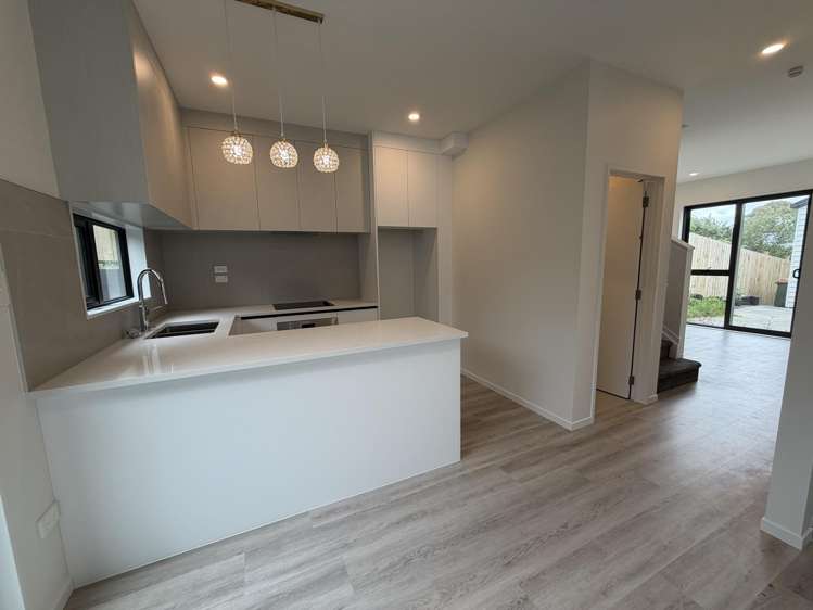 56E Oreil Avenue_2