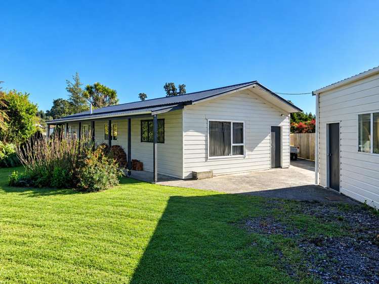 24 Pauareka Road Haast_13