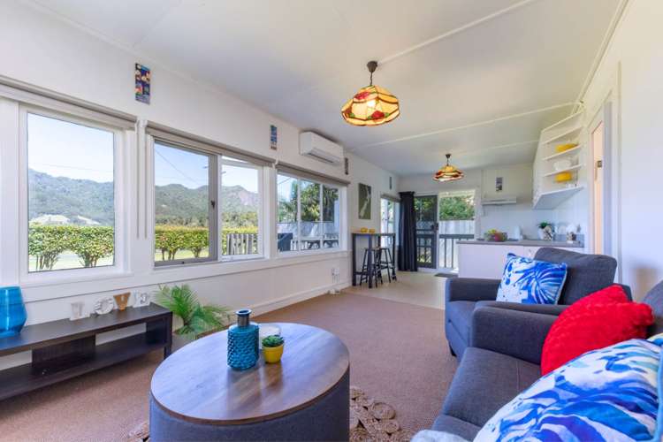 1220 Huia Road Huia_4