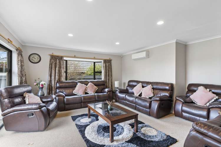 14 Flora Place Wattle Downs_12