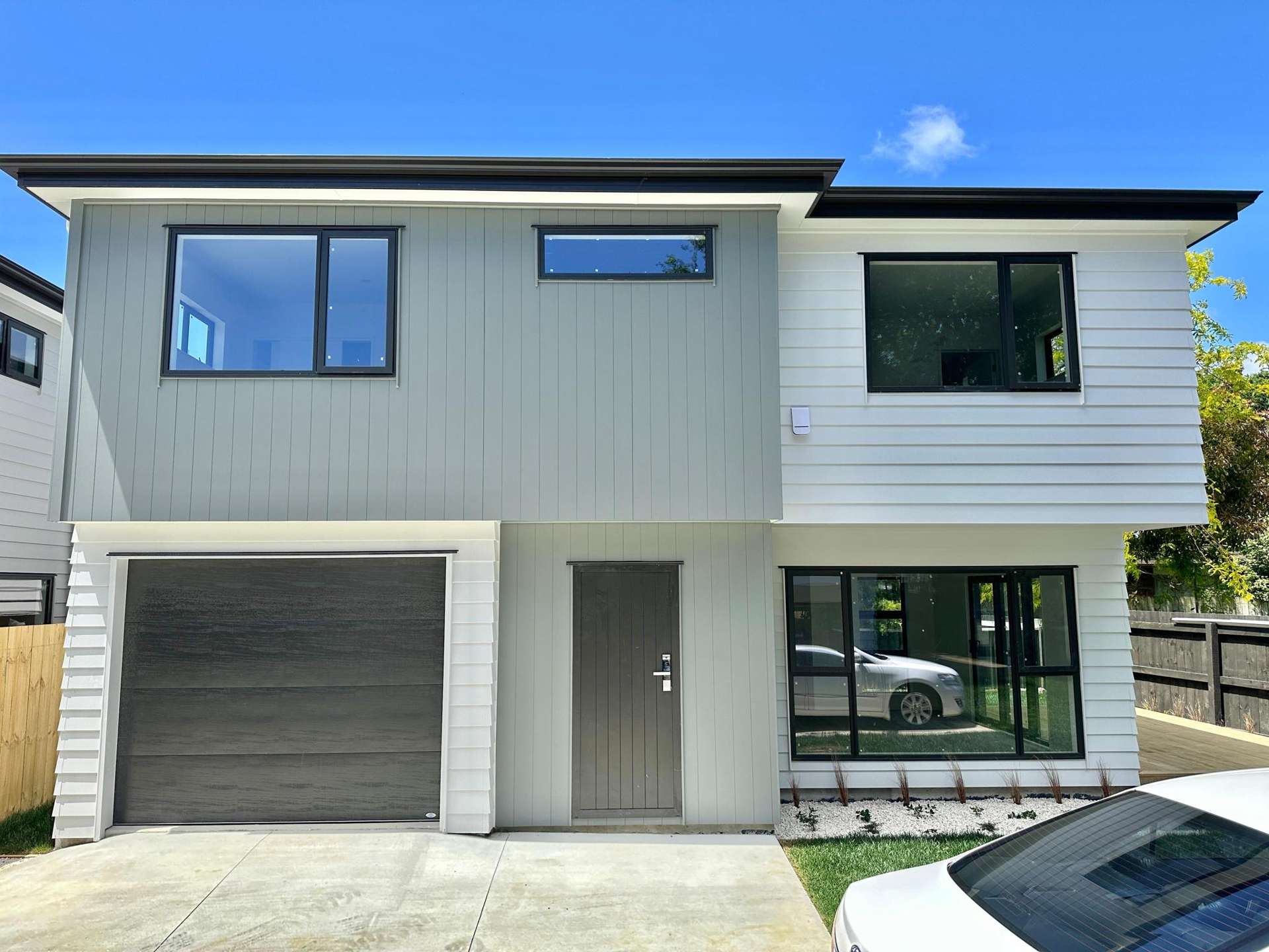 2/33A Edmund Hillary Avenue Papakura_0