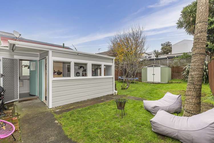 504 Adelaide Road Berhampore_11