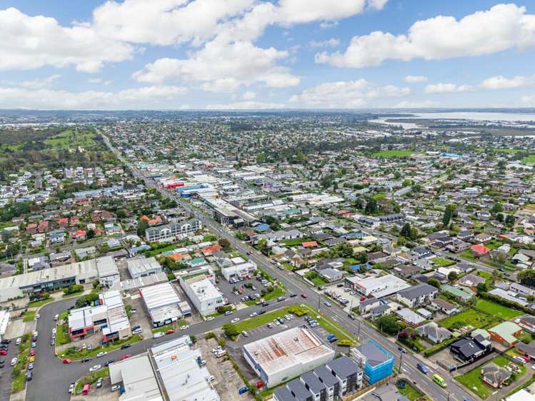 6/4038 Great North Road Glen Eden_12