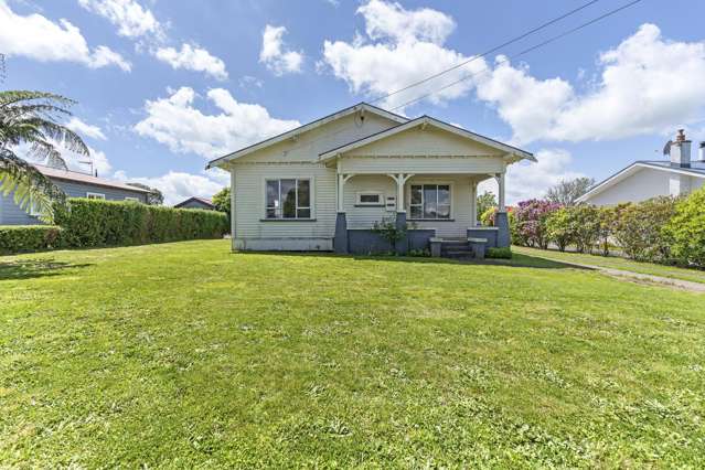 Classic Bungalow - Sub-dividable (1656m2)