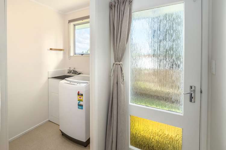 23 Daniell Street Featherston_16