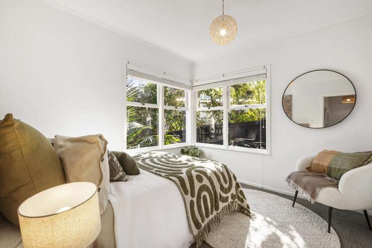 1/13 Howard Road Northcote_11