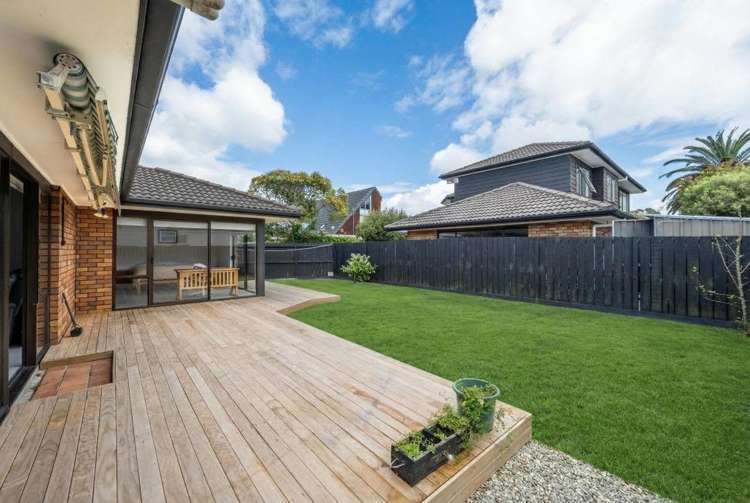 21A Eastern Beach Road Eastern Beach_12