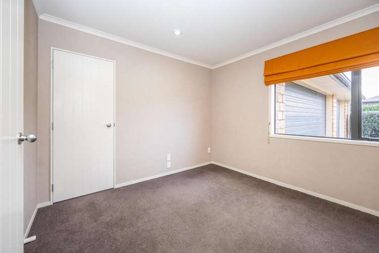 13 Thomas Road Huntington_14