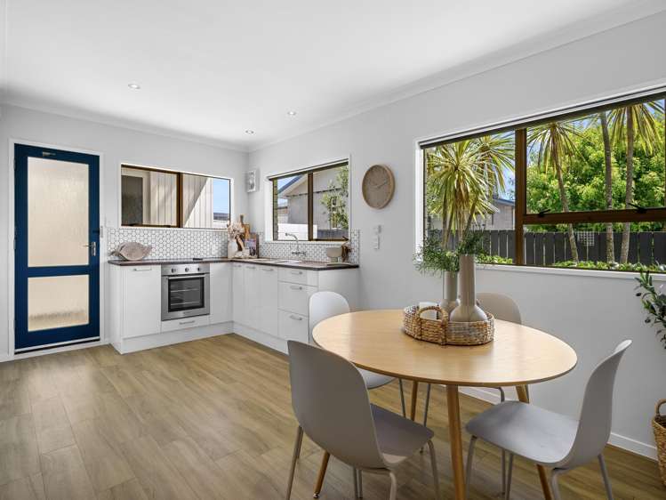 2/388 Devonport Road Avenues_5