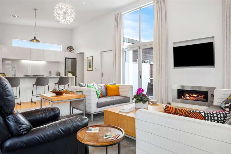 8 Koromiko Street Saint Martins_6