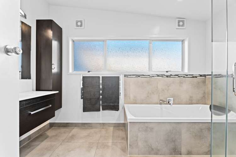 39 Willerton Avenue New Lynn_20