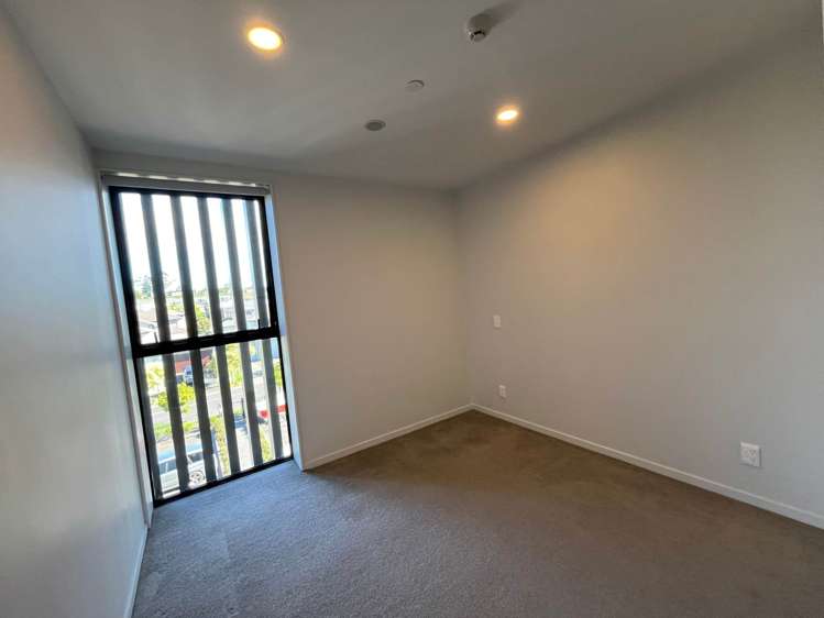 201/3 Bluegrey Avenue Stonefields_5