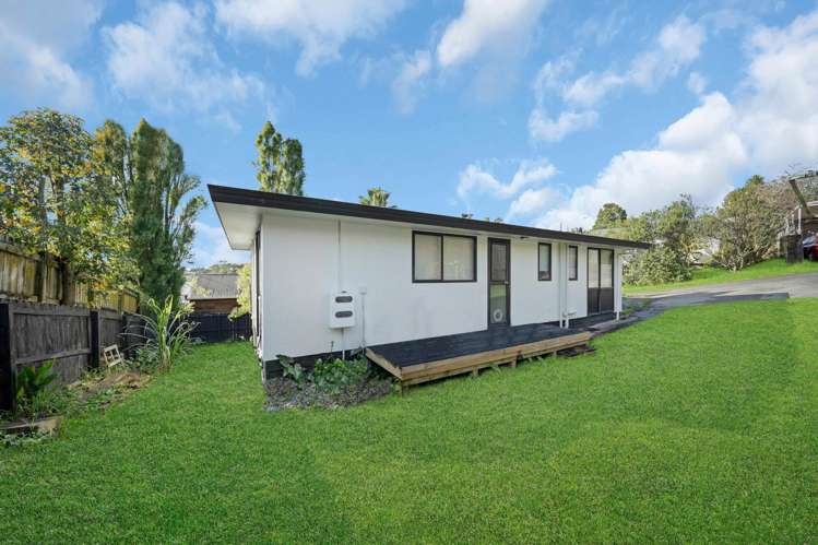 1/233 Glengarry Road Glen Eden_10
