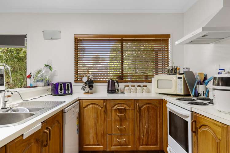 1/19 Chesham Avenue Waipahihi_2